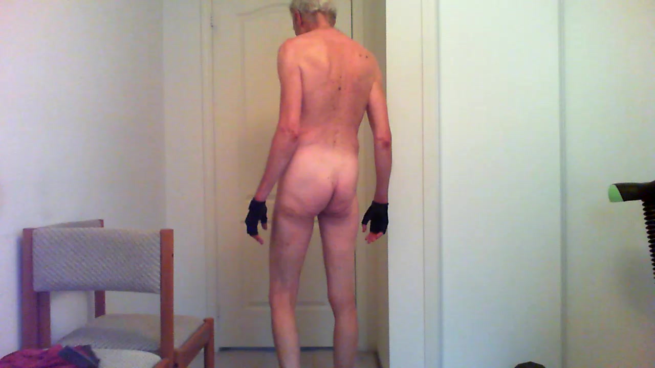 exhibitioni1 Live Cam Screenshot – 2025-08-05 23:34:43