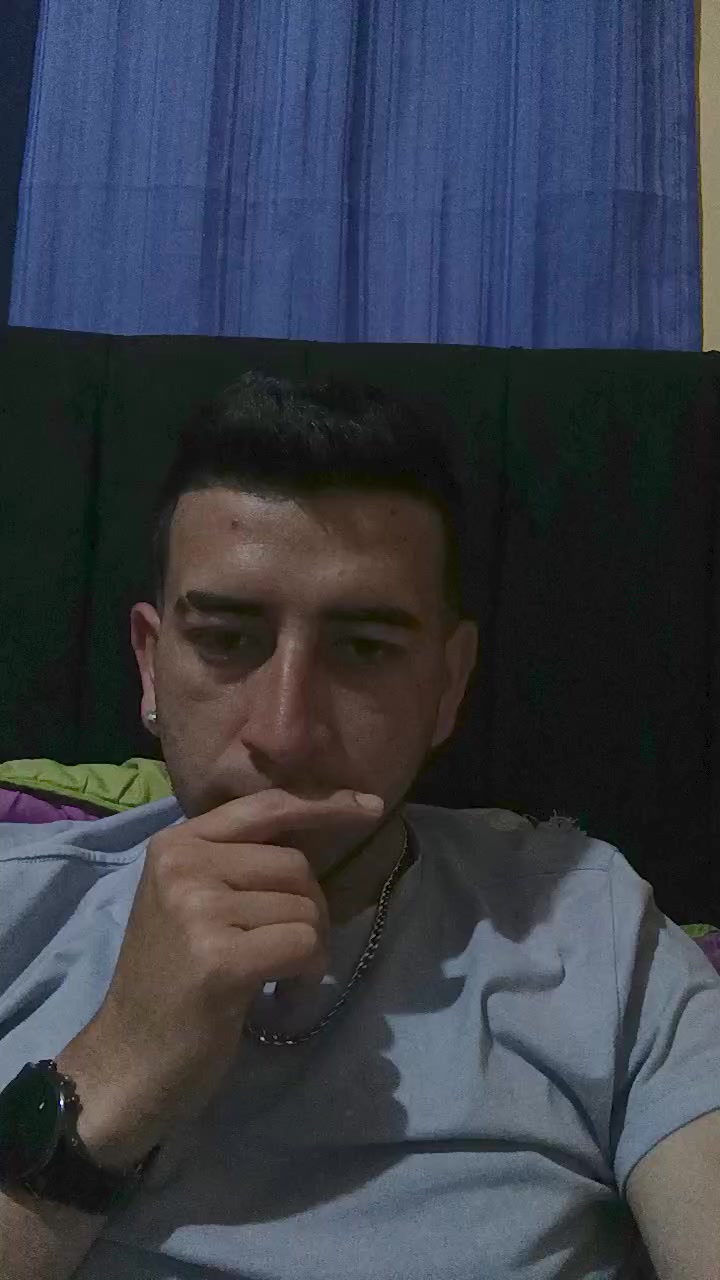 felz13 Live Cam Screenshot – 2025-08-04 01:40:16