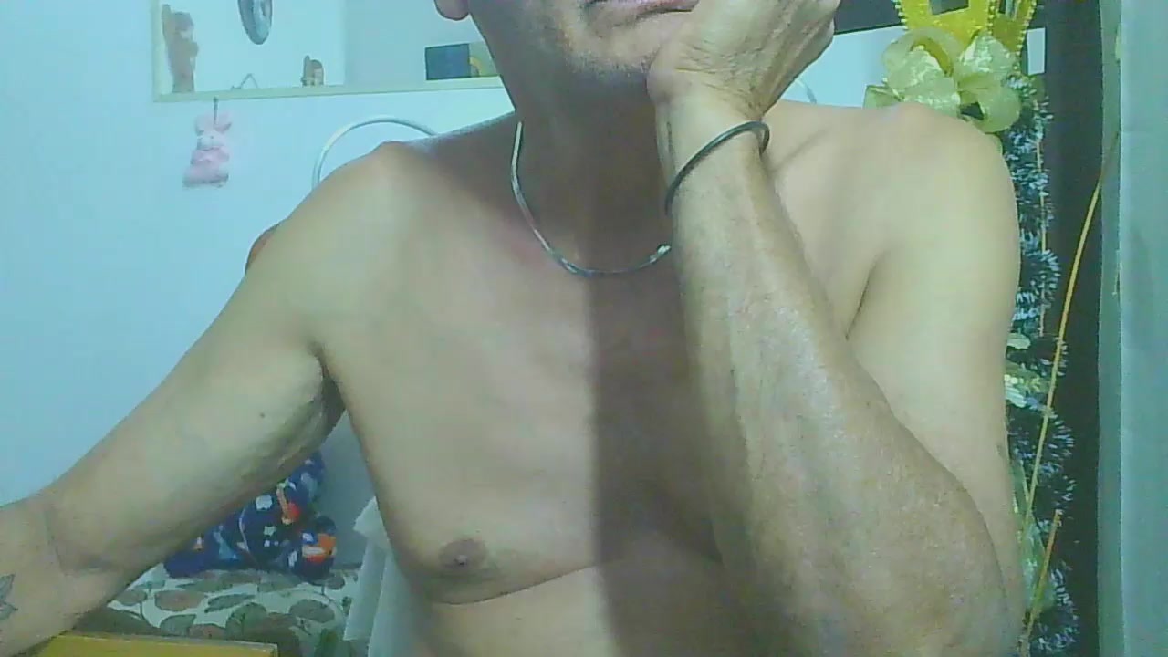 fistinsexfuture Live Cam Screenshot – 2025-08-21 01:35:31