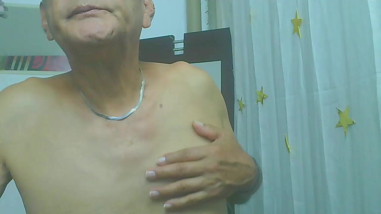 fistinsexfuture Live Cam Screenshot – 2025-08-29 15:58:47