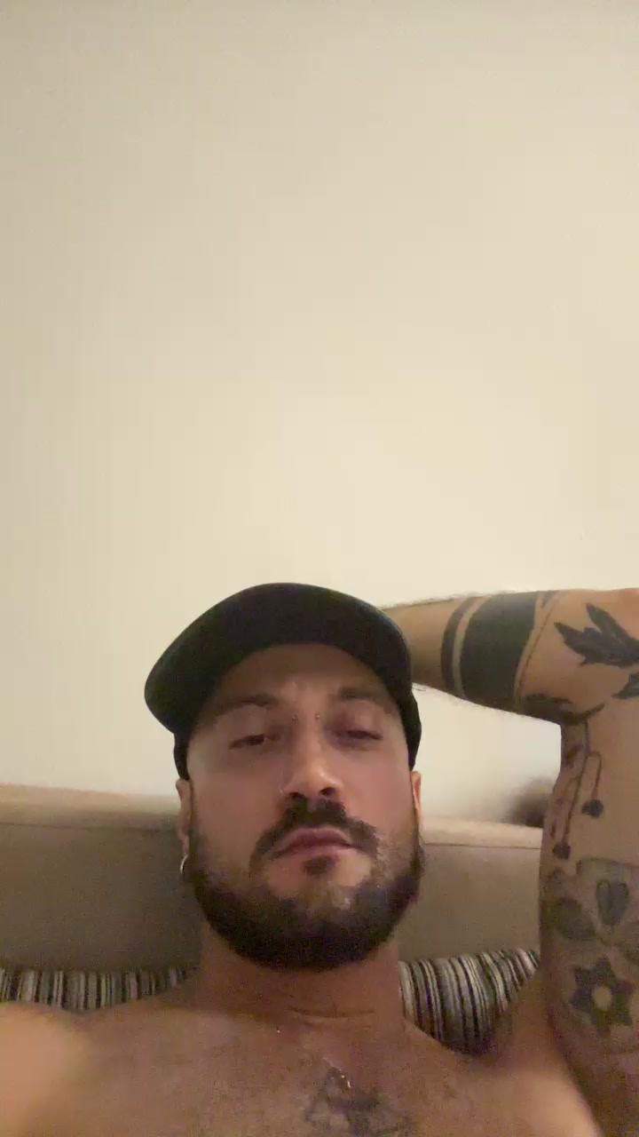 francescodfun Live Cam Screenshot – 2025-08-21 21:02:34