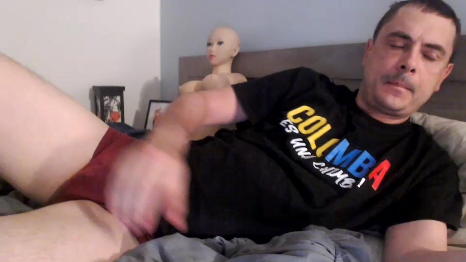 freddy022 Live Cam Screenshot – 2025-08-19 05:16:12