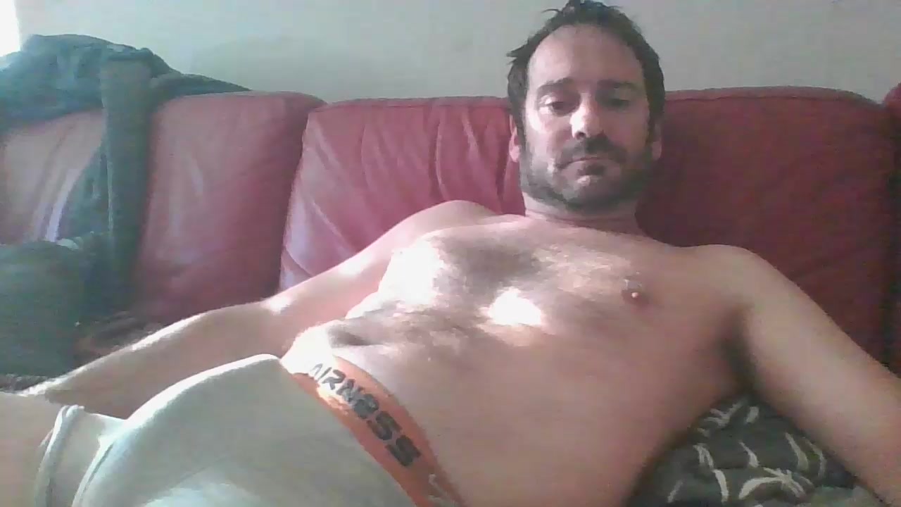 frenchi666 Live Cam Screenshot – 2025-08-17 17:01:00