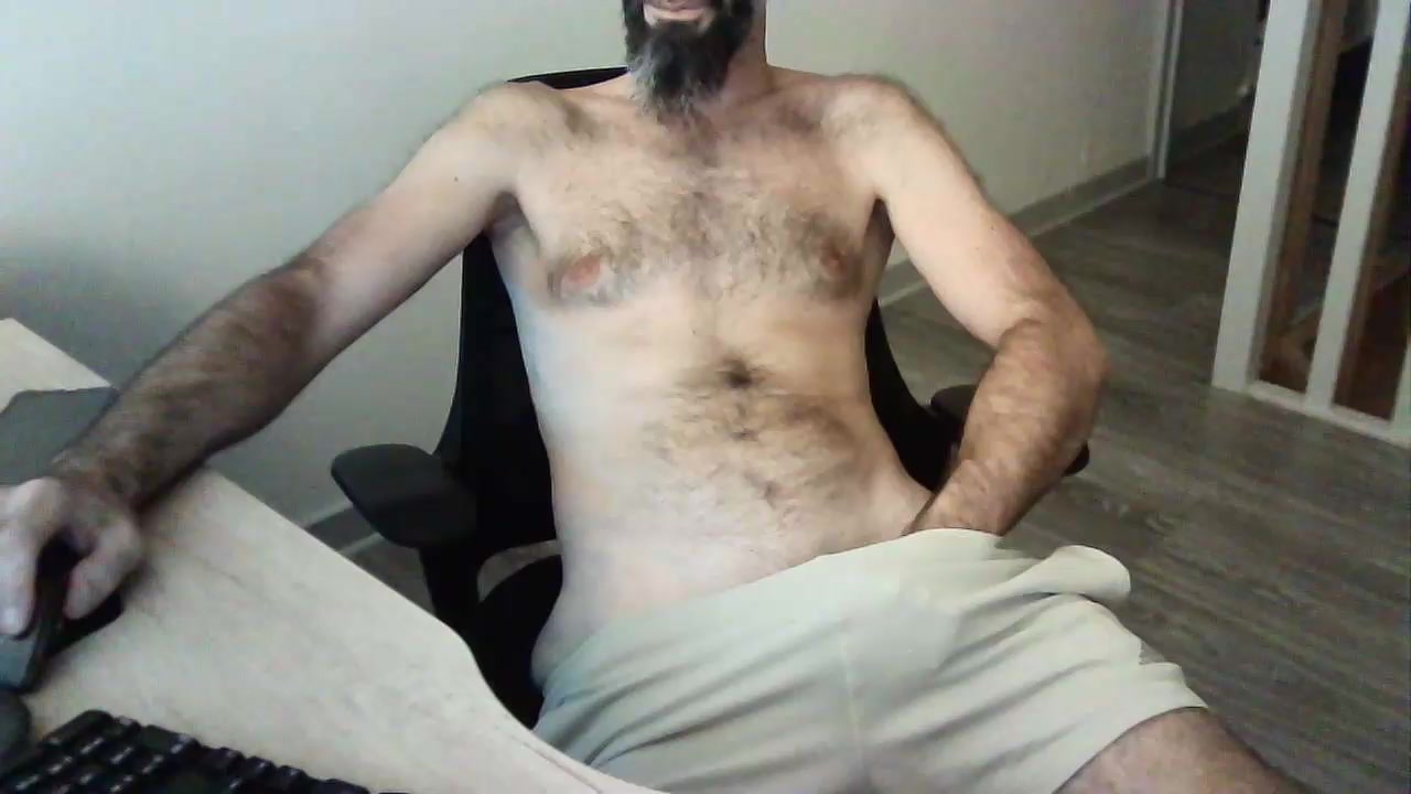frenchtruker007 Live Cam Screenshot – 2025-08-05 19:59:11