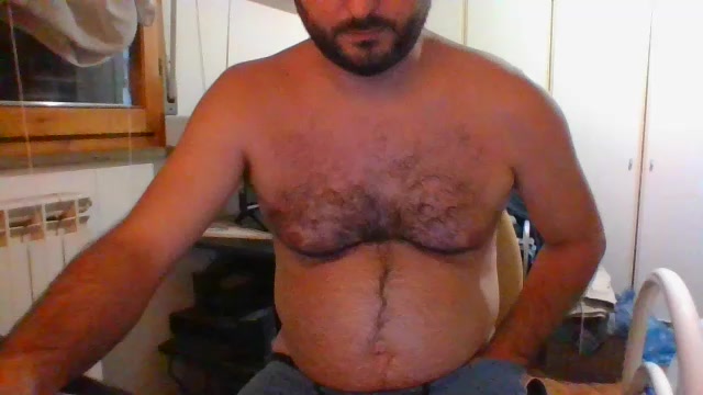 frenkoz Live Cam Screenshot – 2025-08-18 08:40:20