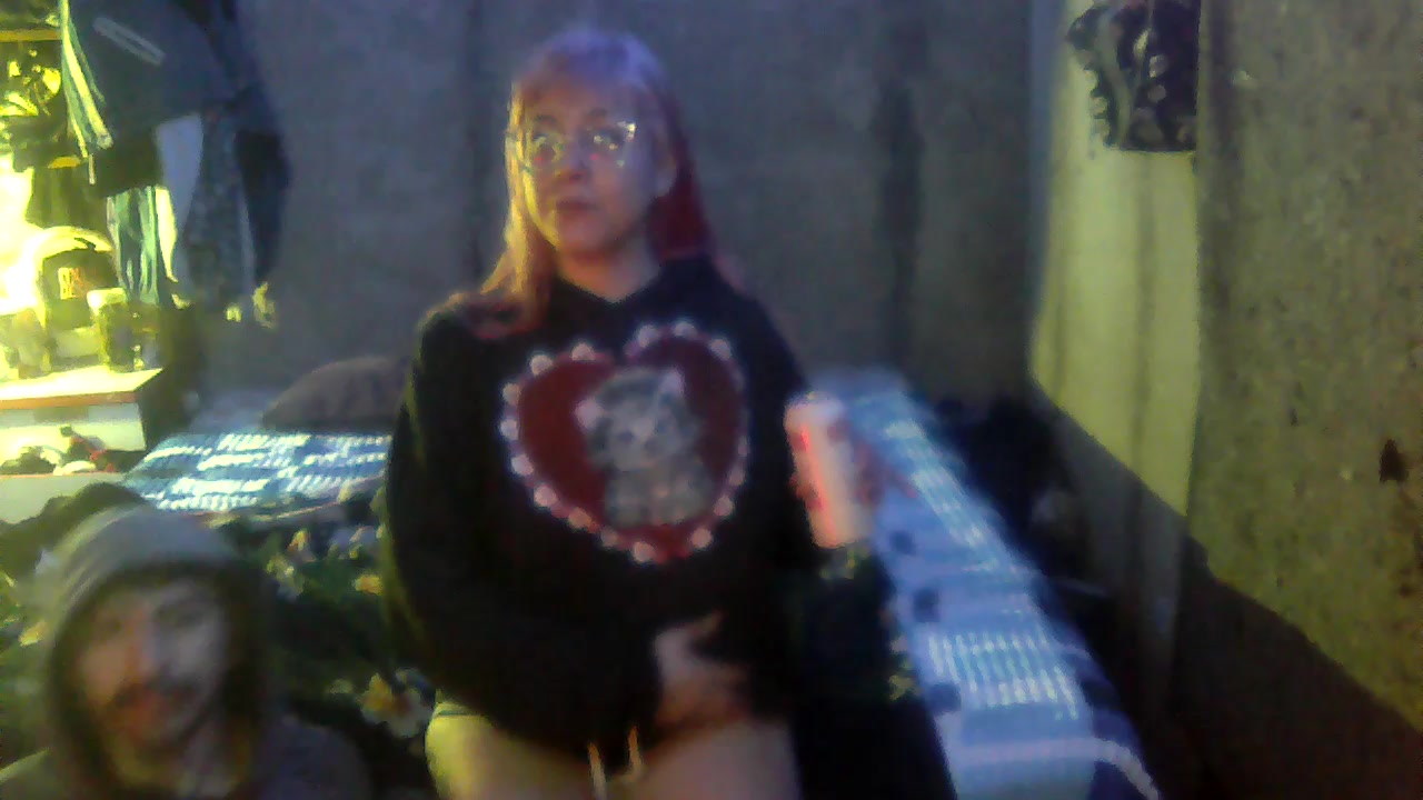gabyara2 Live Cam Screenshot – 2025-08-08 03:32:46