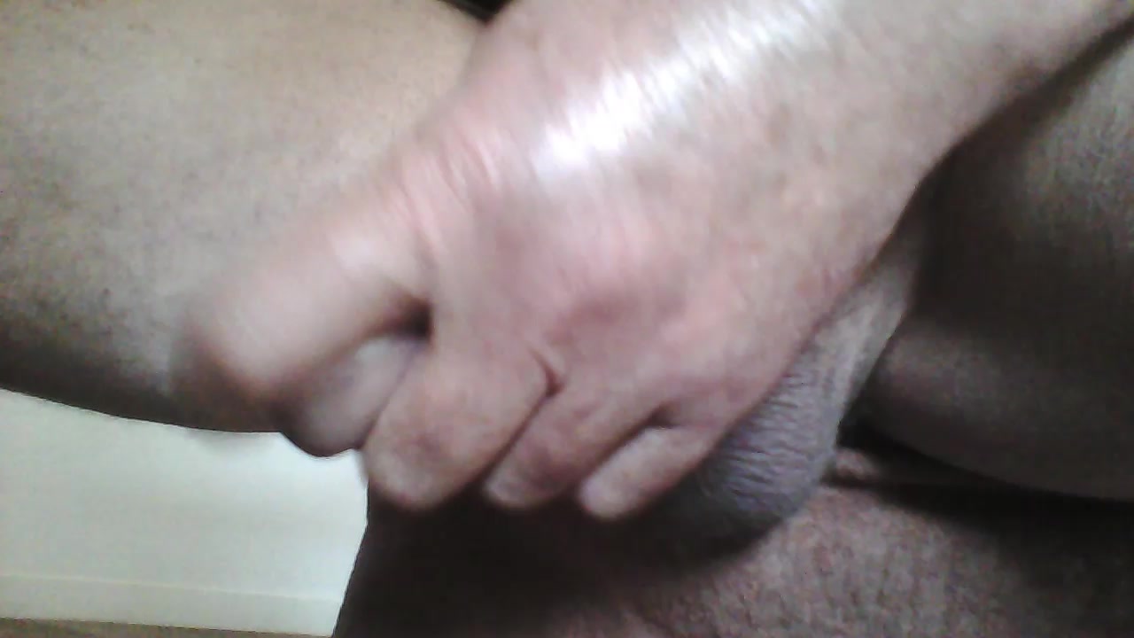 gentleman87fun Live Cam Screenshot – 2025-08-06 10:12:28