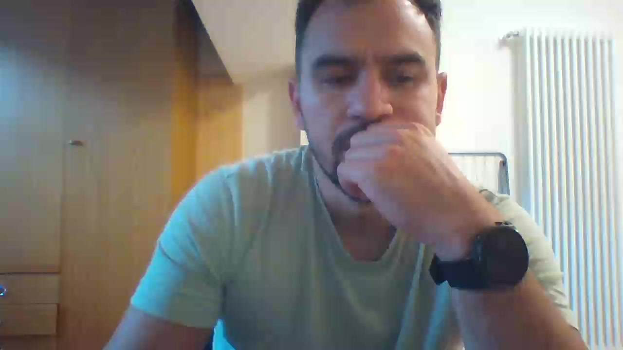 gianny909 Live Cam Screenshot – 2025-08-16 17:02:23