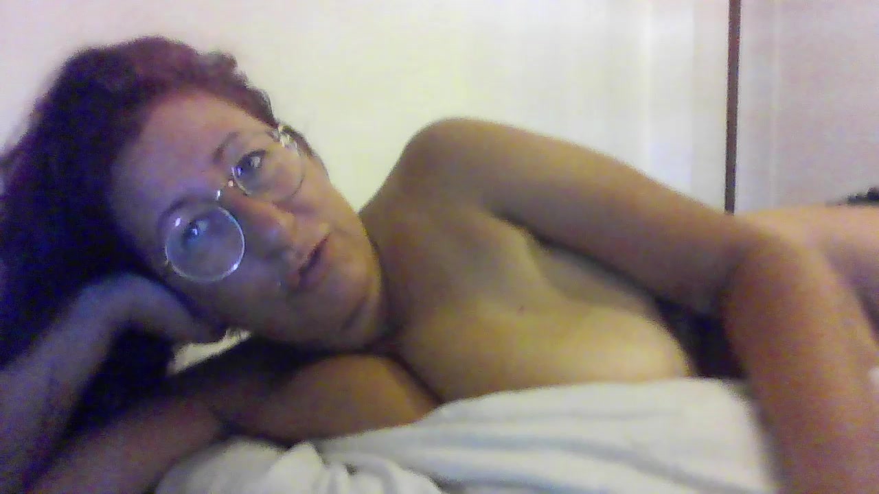 ginnygi Live Cam Screenshot – 2025-08-13 07:50:13