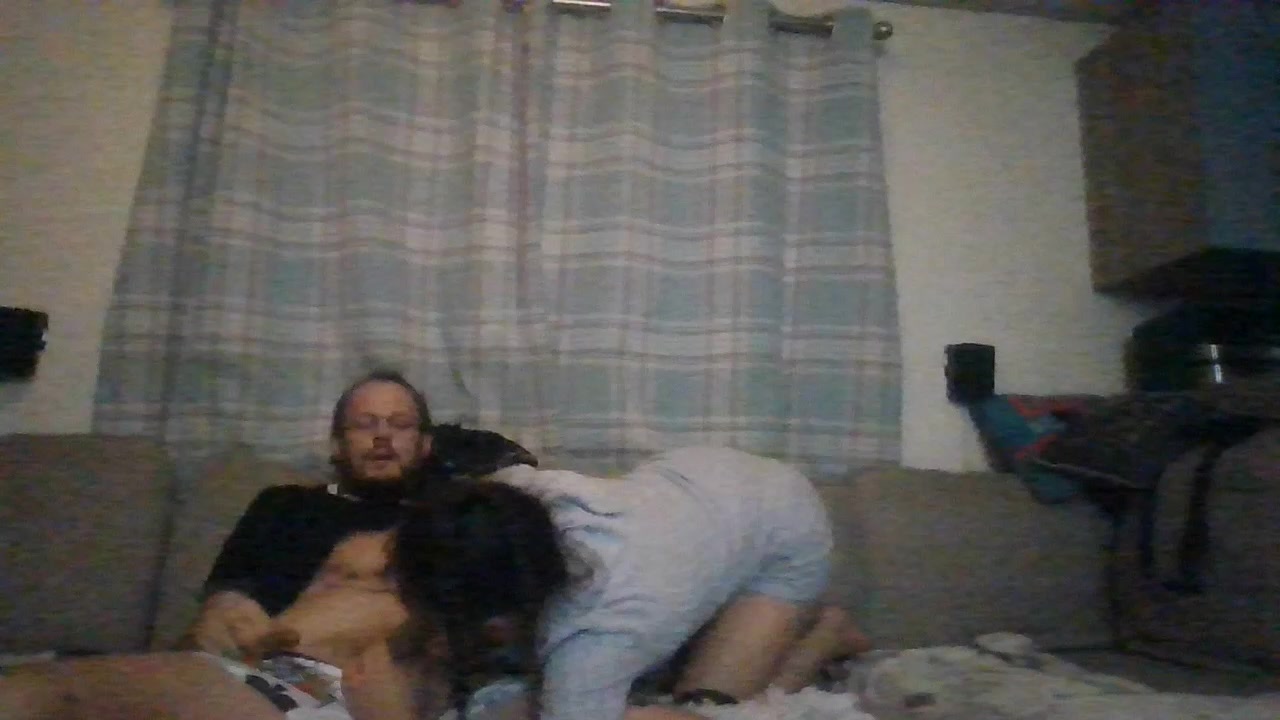 glennkirt Live Cam Screenshot – 2025-08-05 03:05:25