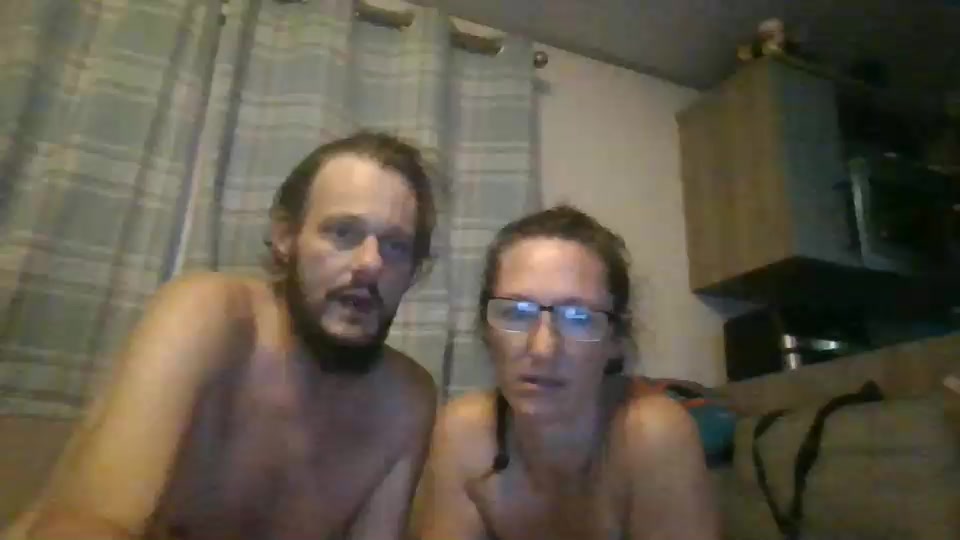 glennkirt Live Cam Screenshot – 2025-08-05 03:57:00
