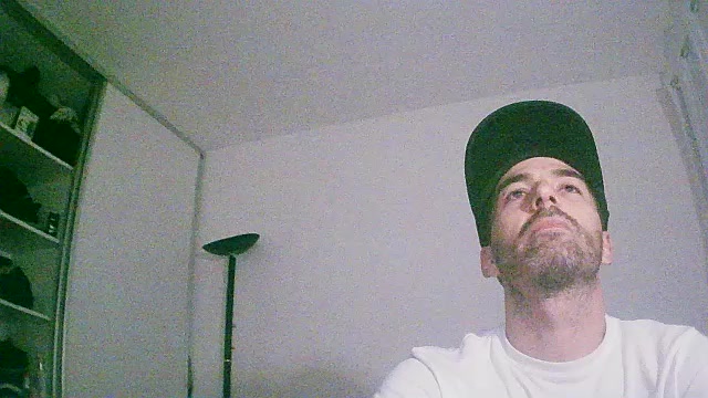 glup300 Live Cam Screenshot – 2025-08-25 05:19:43
