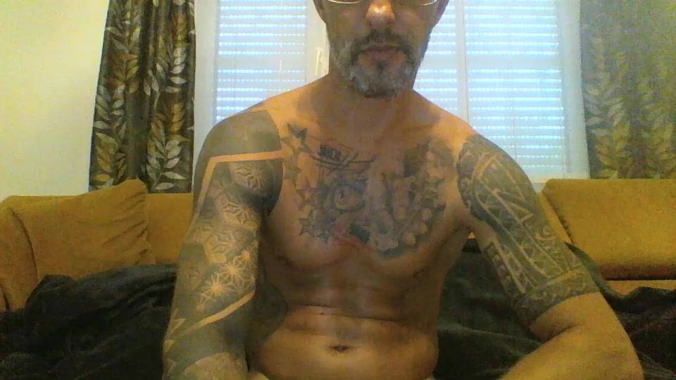 goldenfuck82 Live Cam Screenshot – 2025-08-20 14:21:05