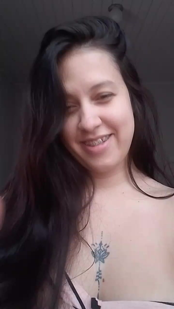 gostosinha87 Live Cam Screenshot – 2025-08-06 18:02:04