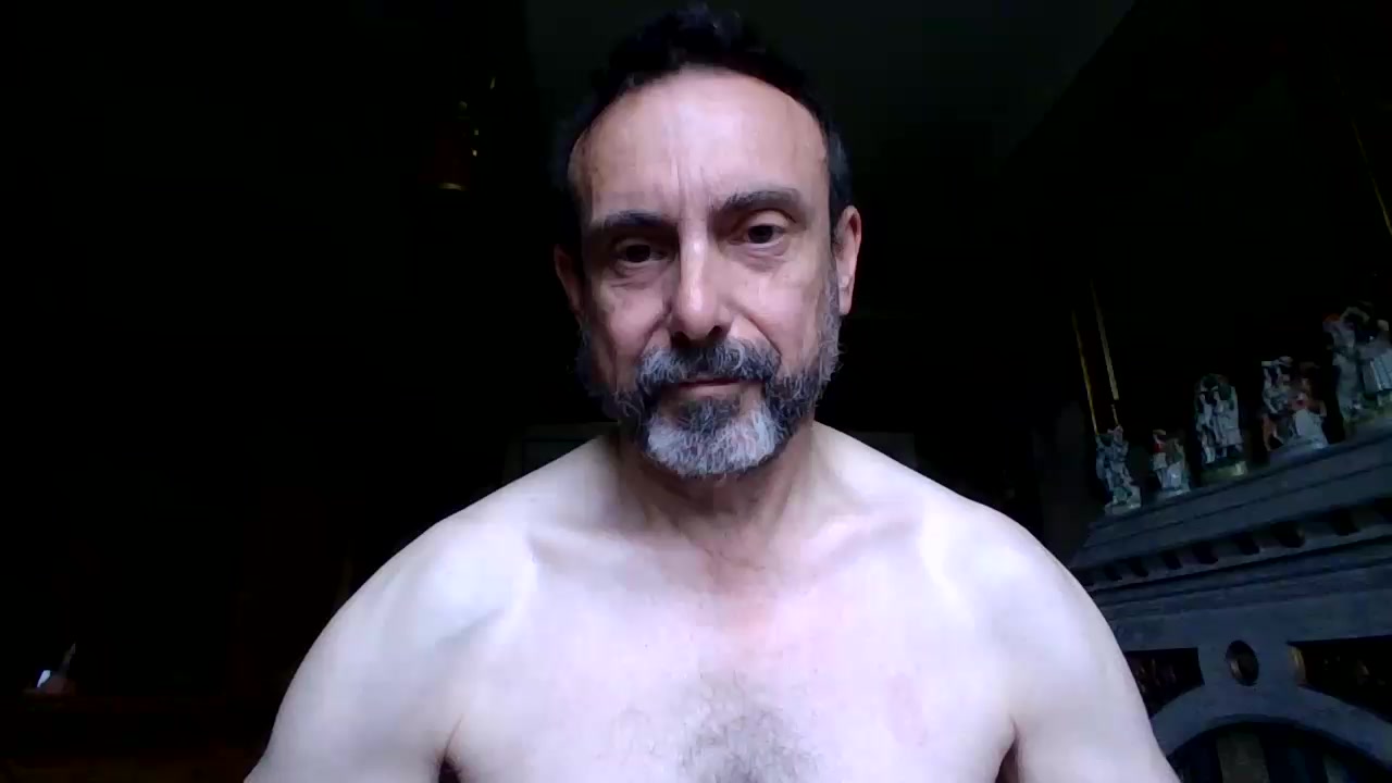 groupman Live Cam Screenshot – 2025-09-06 07:27:04
