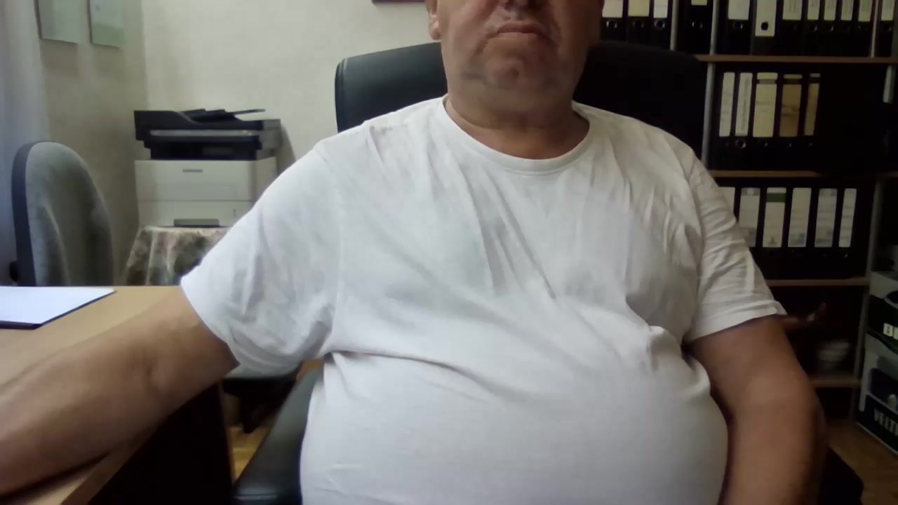 gulle321 Live Cam Screenshot – 2025-08-16 05:47:02