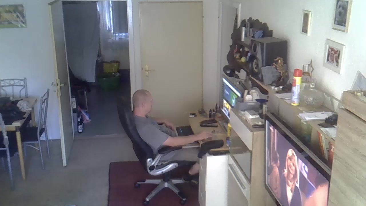 gummironny34 Live Cam Screenshot – 2025-08-12 16:42:50