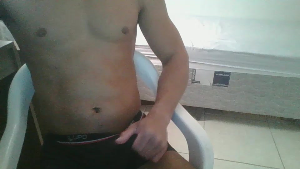 gustf293 Live Cam Screenshot – 2025-08-31 18:20:29