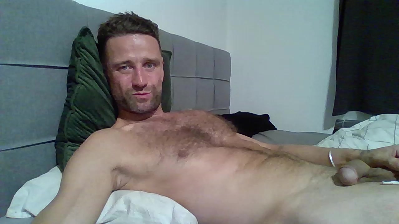hartdickleon Live Cam Screenshot – 2025-08-09 03:11:01