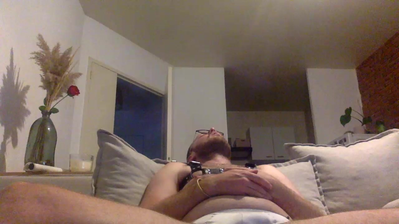 helloboys34 Live Cam Screenshot – 2025-08-26 09:51:06