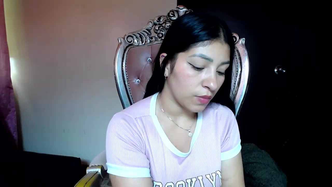 holly20a Live Cam Screenshot – 2025-09-10 18:45:07