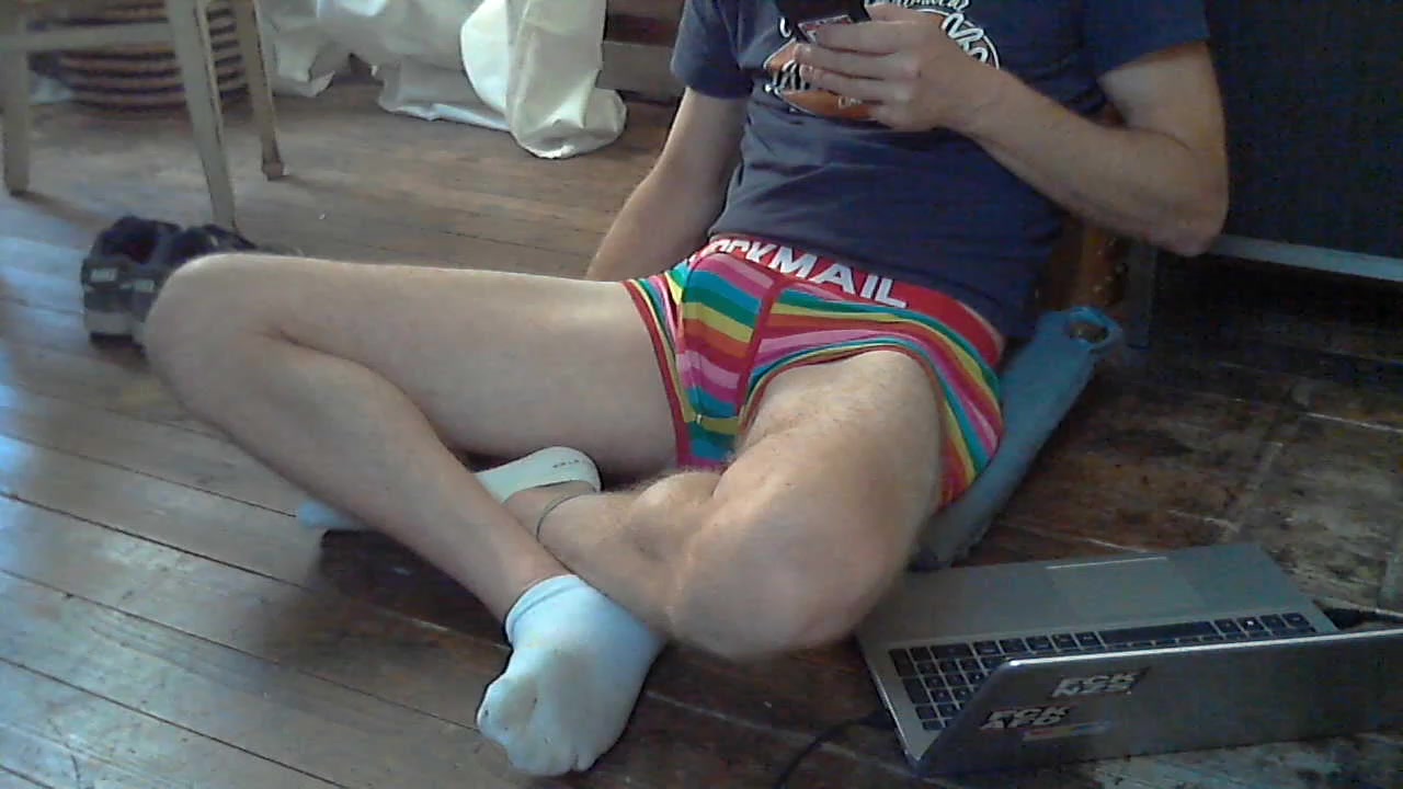 horny4uxxx2 Live Cam Screenshot – 2025-08-18 08:10:23