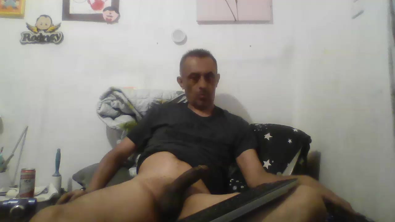 hornymalegt Live Cam Screenshot – 2025-08-04 02:24:14