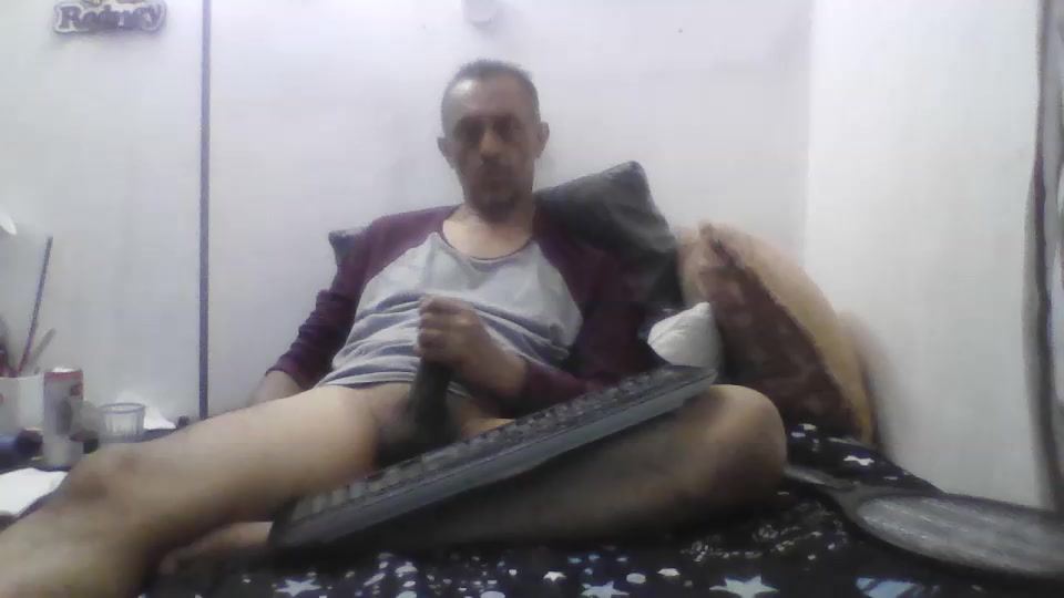 hornymalegt Live Cam Screenshot – 2025-08-07 02:27:11
