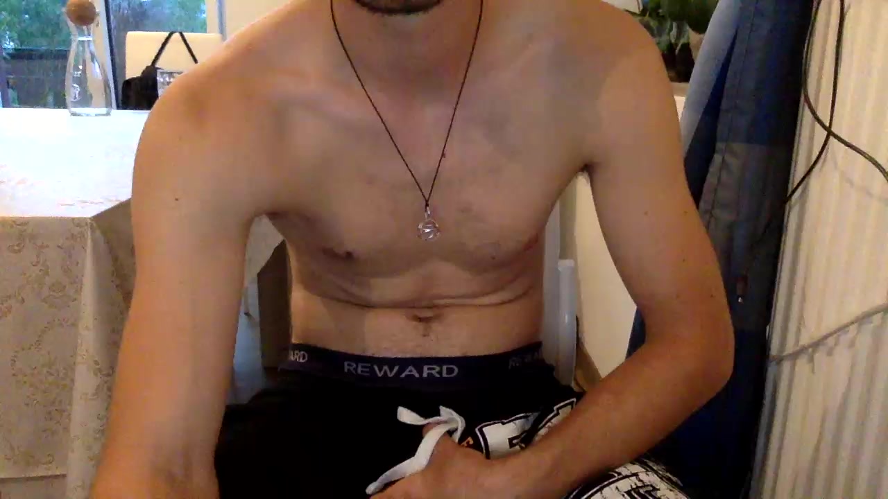 hot14991 Live Cam Screenshot – 2025-08-06 18:27:41