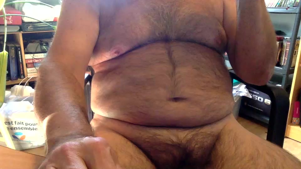hotbearhot Live Cam Screenshot – 2025-08-04 15:20:41