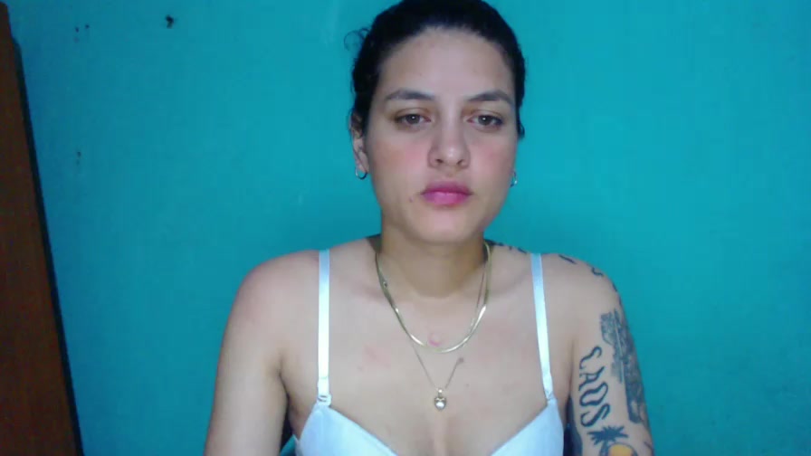 imsofiareyex Live Cam Screenshot – 2025-08-19 05:18:24