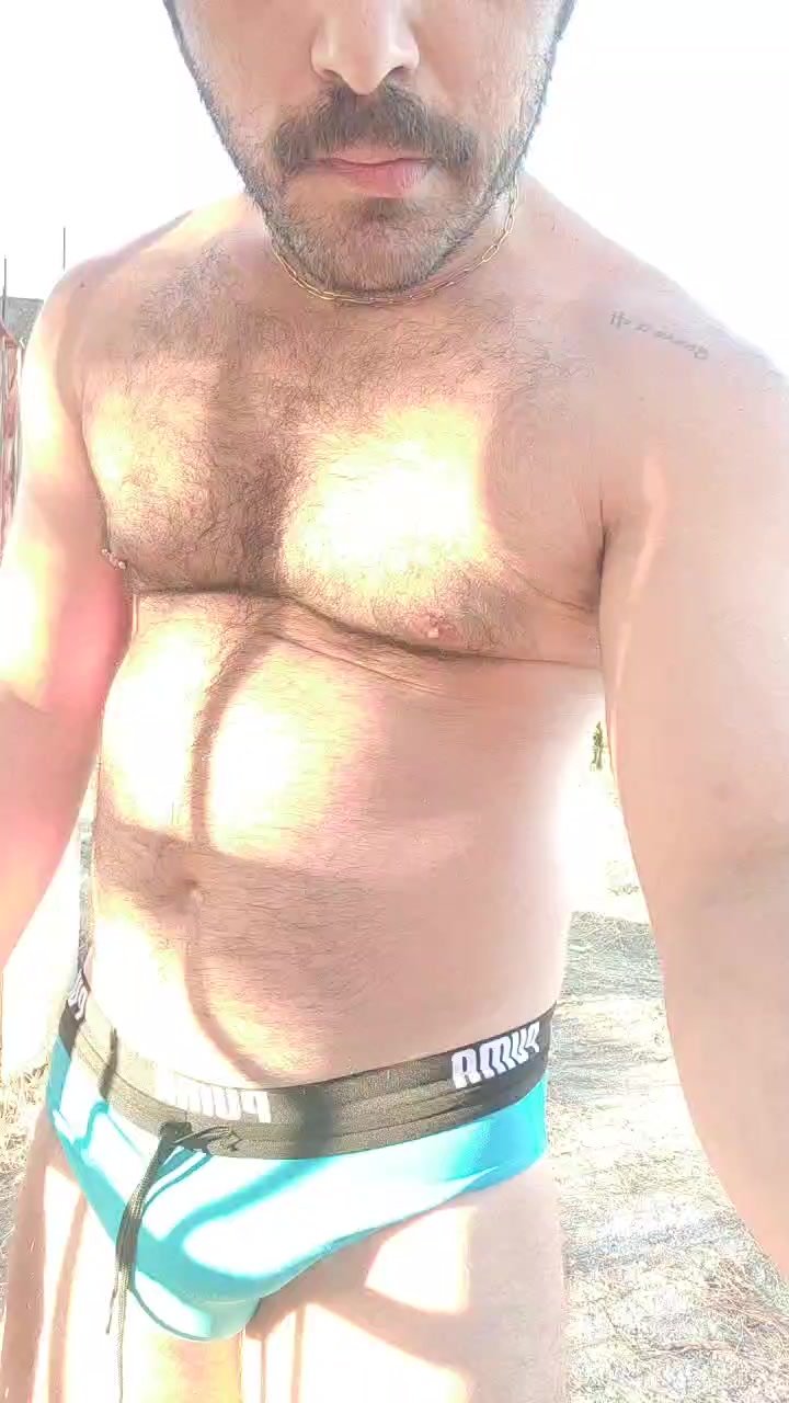 italianboy33hot Live Cam Screenshot – 2025-08-05 17:14:36