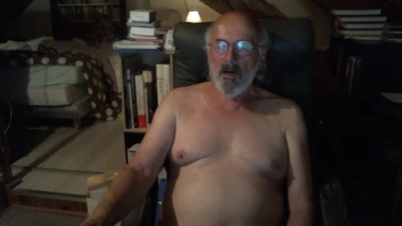 iznogode Live Cam Screenshot – 2025-08-04 20:06:50