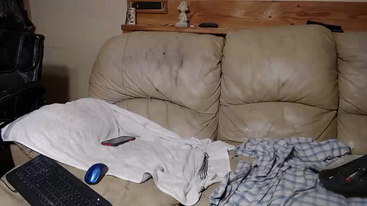 jakecam111 Live Cam Screenshot – 2025-08-06 01:13:20