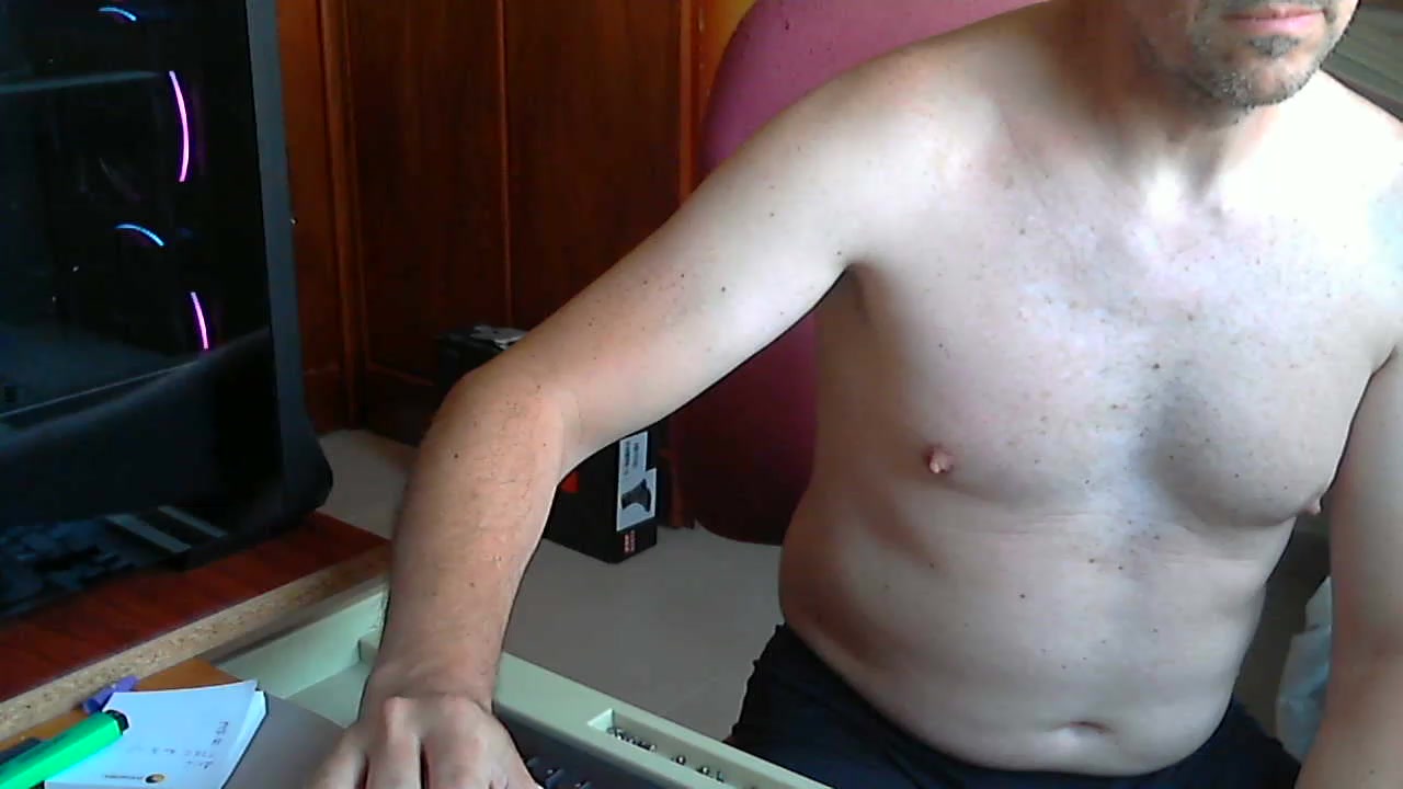 javivicana Live Cam Screenshot – 2025-08-04 14:47:01