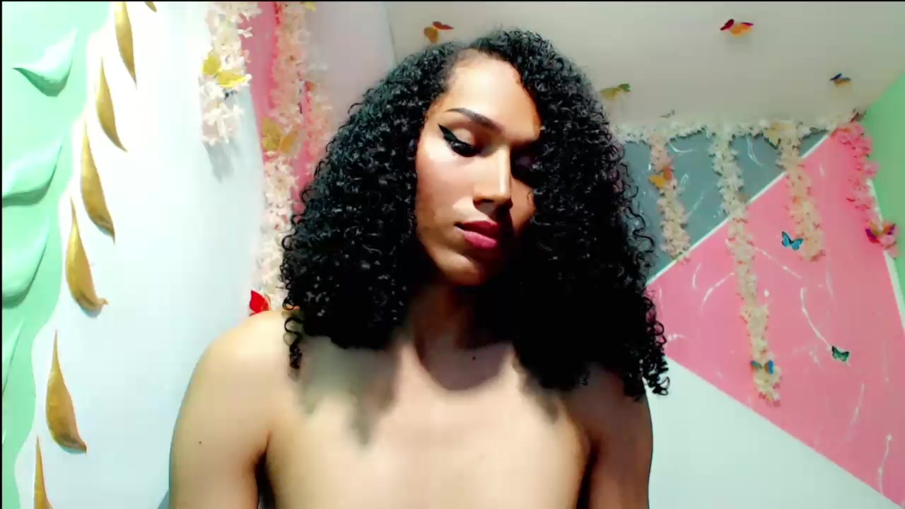 jeniffer_lopez Live Cam Screenshot – 2025-08-07 03:06:06