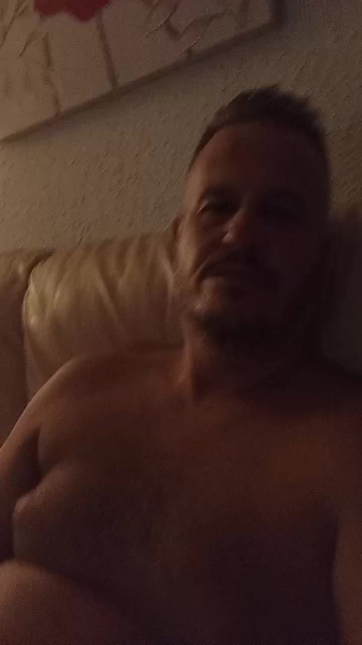 joebcn43 Live Cam Screenshot – 2025-08-24 00:31:02