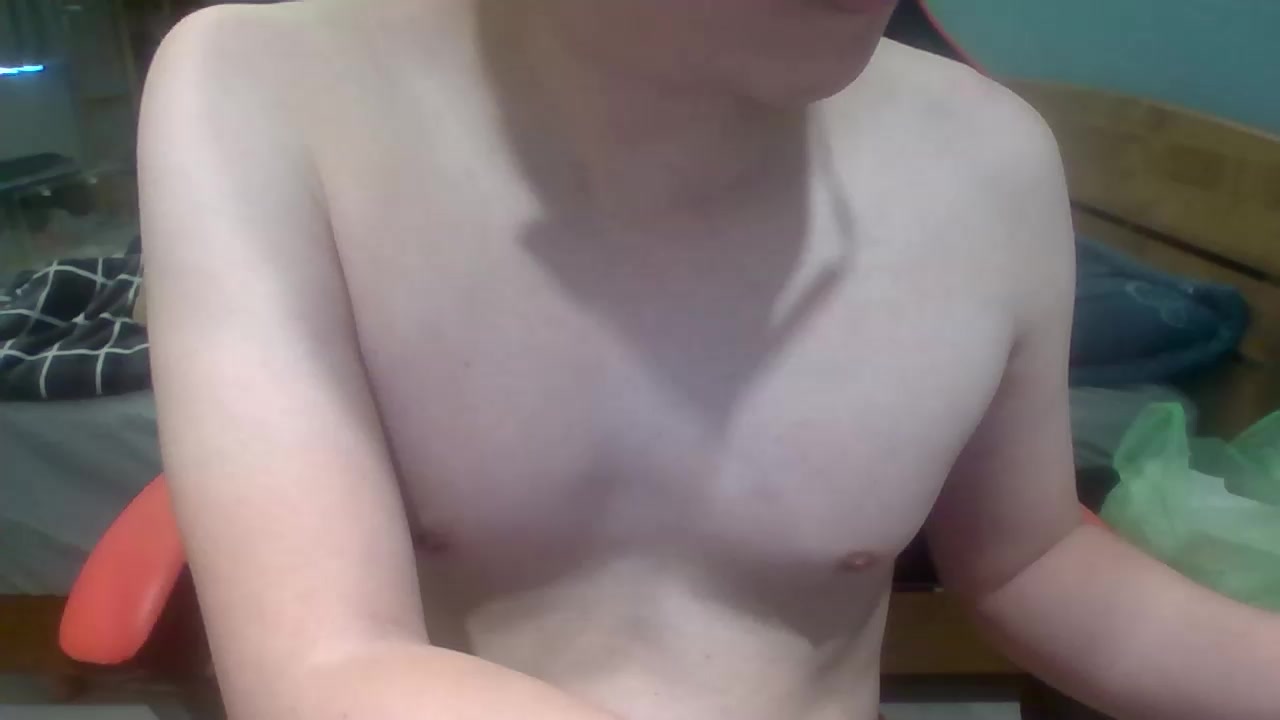 joseph13579 Live Cam Screenshot – 2025-08-17 04:57:57