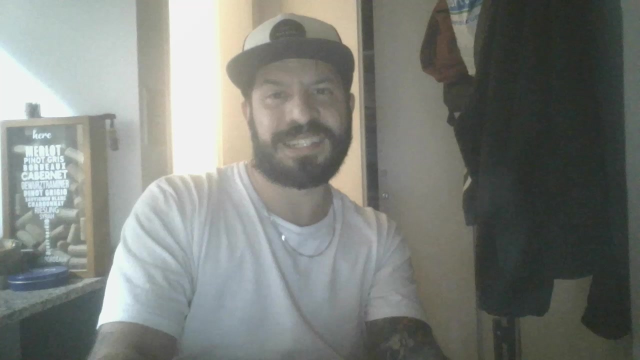 juanci_t Live Cam Screenshot – 2025-08-03 23:46:15