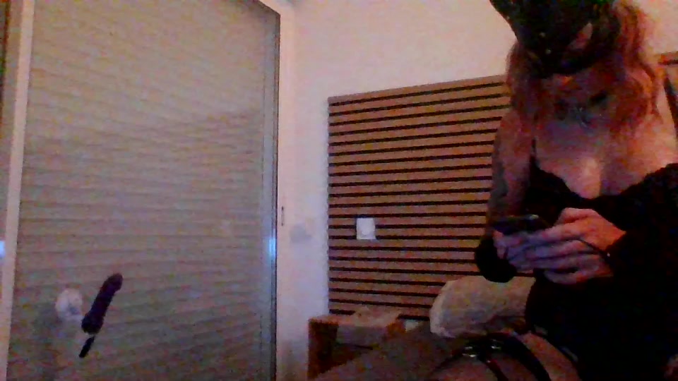 juliexfun Live Cam Screenshot – 2025-08-29 21:57:24