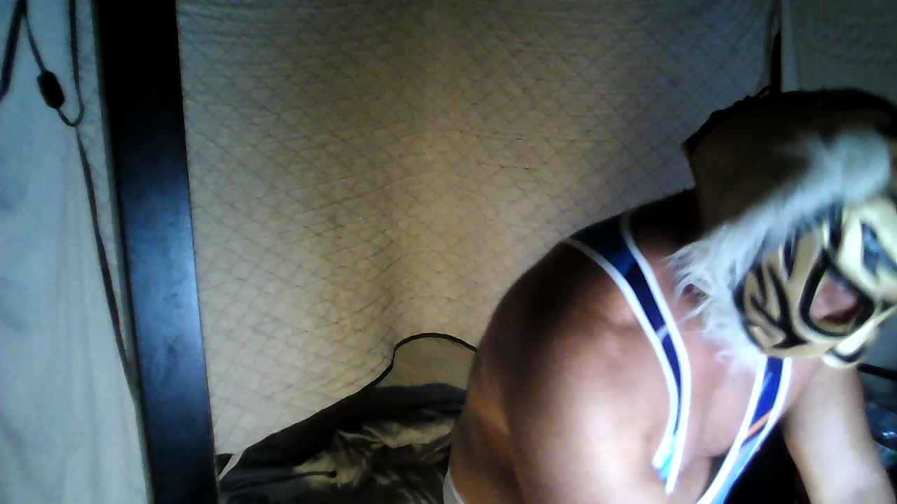 ken_mass Live Cam Screenshot – 2025-08-05 13:16:16