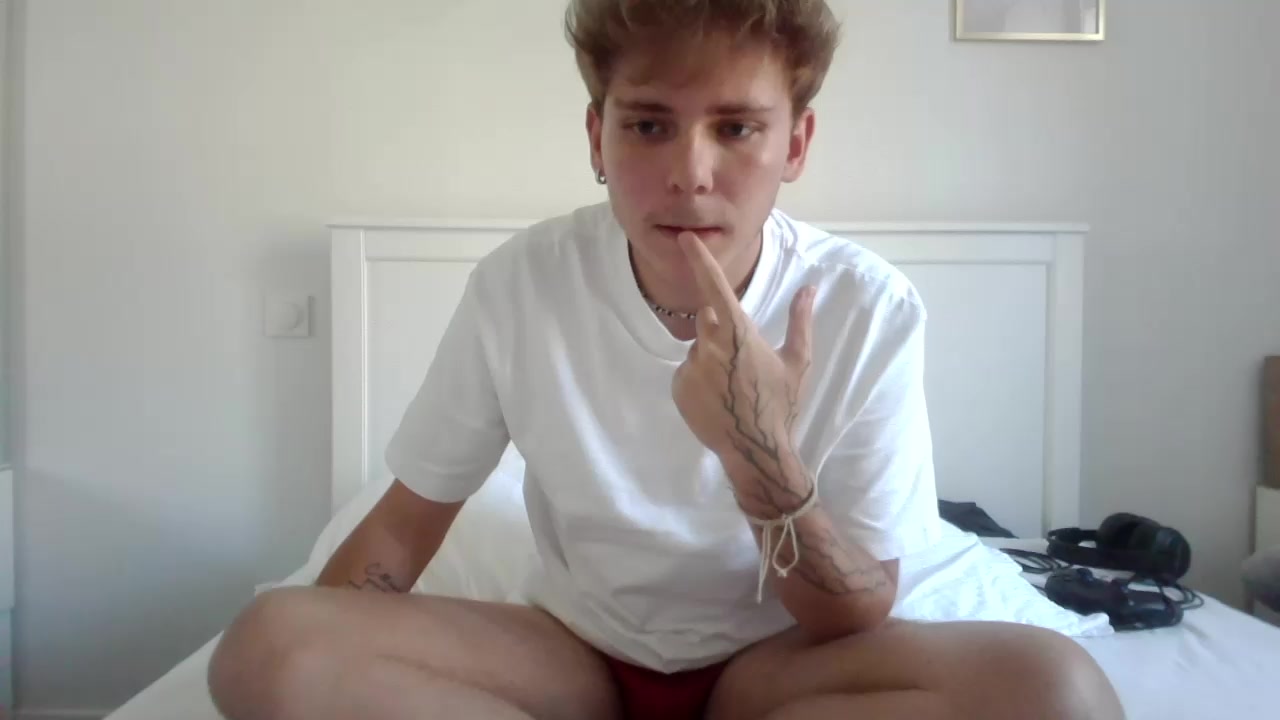kevinlepassif Live Cam Screenshot – 2025-08-23 16:02:08