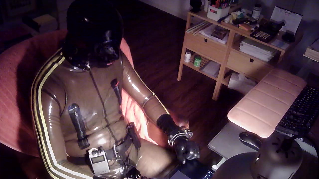 kfrbber Live Cam Screenshot – 2025-10-10 01:45:44
