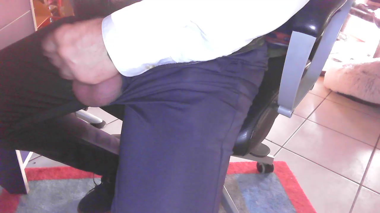 krawatte123 Live Cam Screenshot – 2025-08-04 07:23:28