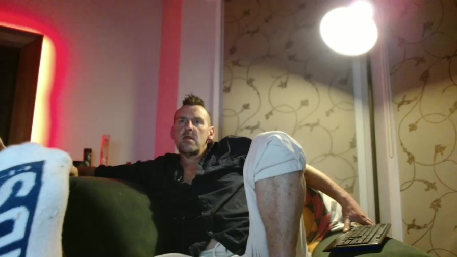 kurvaboy Live Cam Screenshot – 2025-08-15 13:04:23