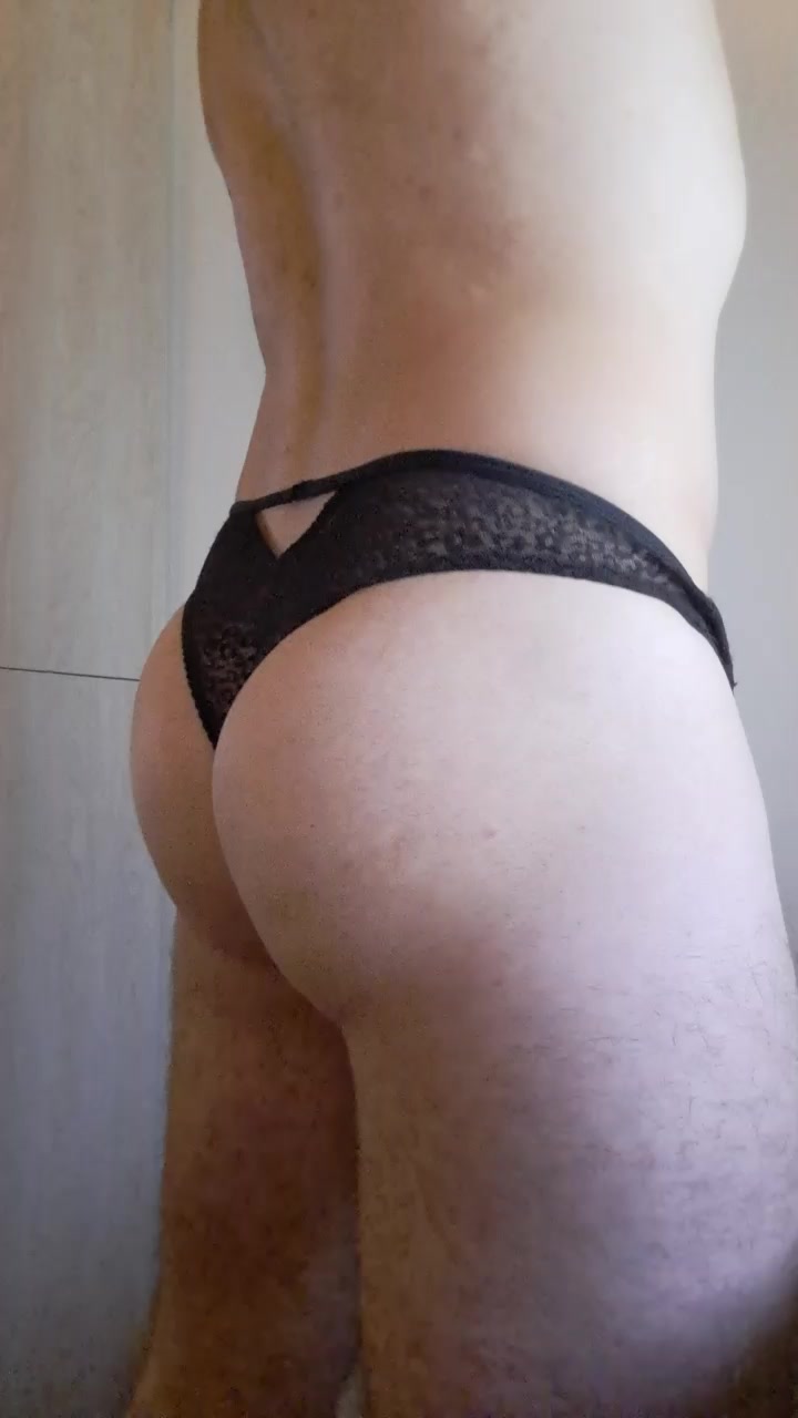lapinouxxxxx Live Cam Screenshot – 2025-08-31 23:30:35