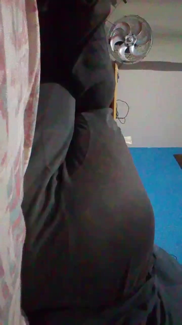 livia60 Live Cam Screenshot – 2025-08-08 03:40:42