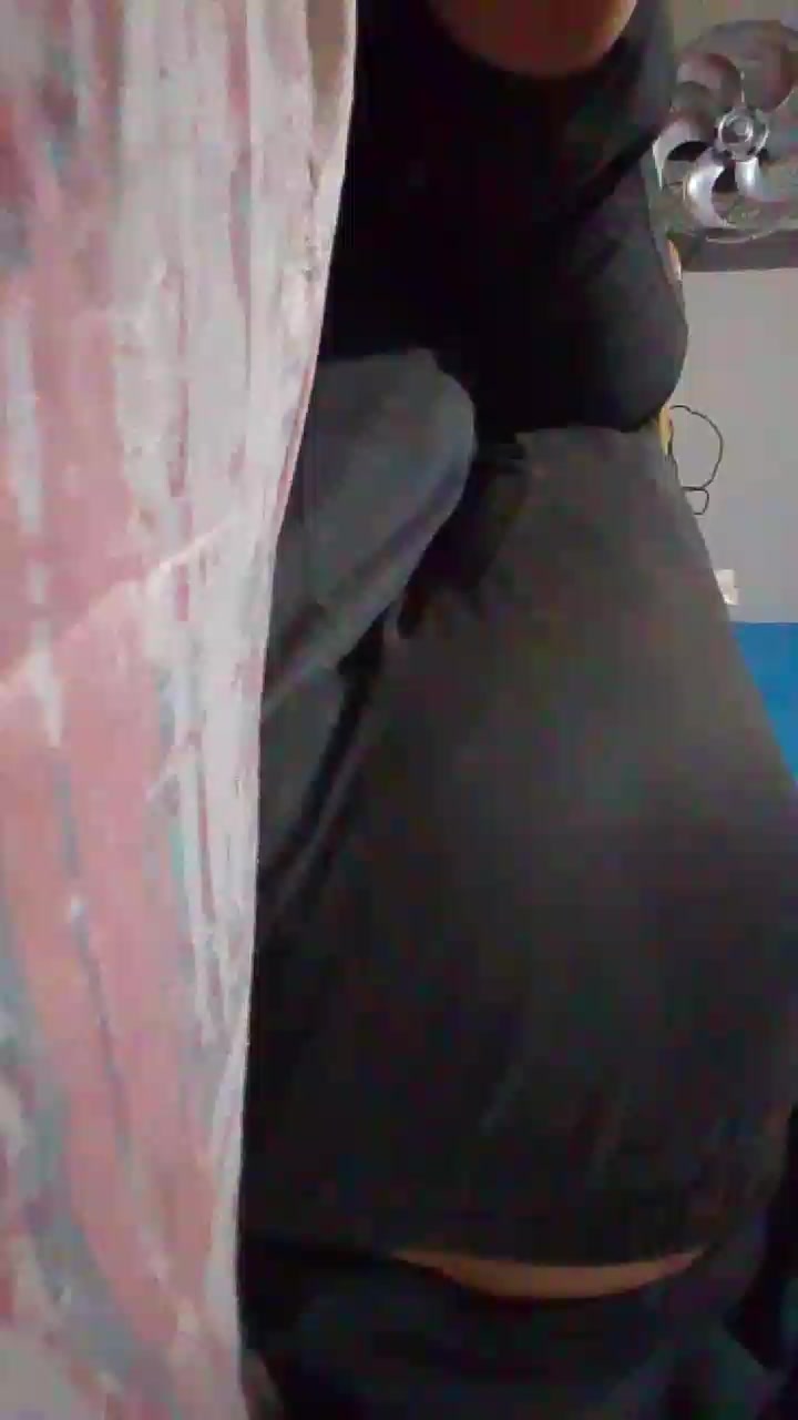 livia60 Live Cam Screenshot – 2025-08-08 03:58:34