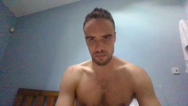 lloydmillera Live Cam Screenshot – 2025-08-23 07:20:34