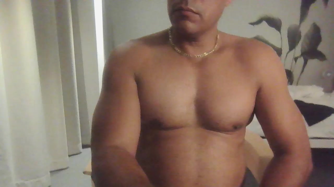 loco2 Live Cam Screenshot – 2025-08-13 23:40:40